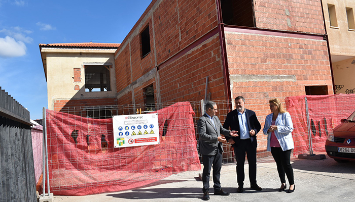 El Gobierno regional y el Ayuntamiento de Cuenca destacan el buen ritmo de las obras del Centro de Mayores de Las Quinientas