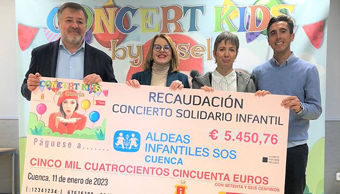 El Ayuntamiento de Cuenca entrega la recaudación del espectáculo de Gisela a Aldeas Infantiles SOS