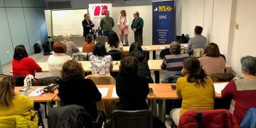 Unas veinticinco personas se informan en El Provencio sobre medidas de apoyo a empresas en el mundo rural