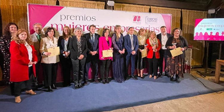 Castilla-La Mancha se consolida como la tercera Comunidad Autónoma con mayor descenso de desempleo femenino desde 2015 Castilla-La Mancha se consolida como la tercera Comunidad Autónoma con mayor descenso de desempleo femenino desde 2015