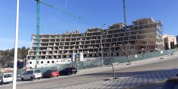 Aguanta la compraventa de viviendas en Cuenca, pero está dominada por la usada y por debajo el año pasado
