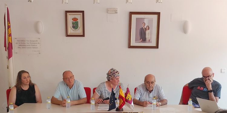Vicente Reyes jura su cargo como alcalde de Chillarón Vicente Reyes jura su cargo como alcalde de Chillarón