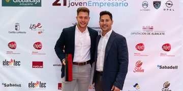 Iván Igualada, de Iniesta, ha sido reconocido por Aje Albacete con el Accésit al mejor Proyecto Empresarial en la 21ª Edición del Premio Joven Empresario