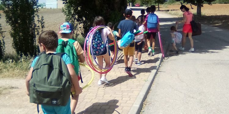 El Ayuntamiento de Almodóvar del Pinar apuesta por la conciliación en el verano con su Escuela de Verano para todas las edades El Ayuntamiento de Almodóvar del Pinar apuesta por la conciliación en el verano con su Escuela de Verano para todas las edades