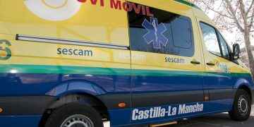 Trasladado en UVI al hospital de Cuenca un hombre de 59 años tras sufrir un corte en un brazo con una chapa en Villarrubio