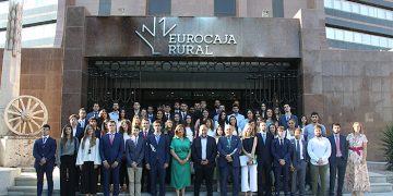 Eurocaja Rural da la bienvenida a los 75 universitarios que comienzan sus prácticas en la entidad
