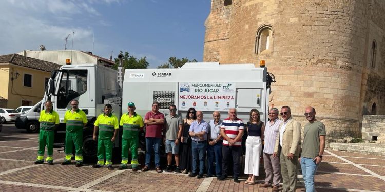 Presentado el equipo de limpieza de la Mancomunidad de Servicios Municipales “Río Júcar”