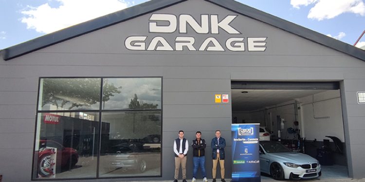 Invierte en Cuenca respalda la apertura en la capital del taller DNK Garaje Invierte en Cuenca respalda la apertura en la capital del taller DNK Garaje