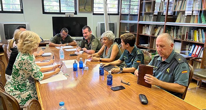 Junta y Subdelegación del Gobierno intensificarán la vigilancia en la zona de las Chorreras del Cabriel Junta y Subdelegación del Gobierno intensificarán la vigilancia en la zona de las Chorreras del Cabriel