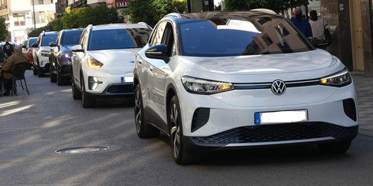 Los híbridos y eléctricos suponen ya el 46,60% del total de coches vendidos en Cuenca en un sector muy debilitado