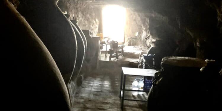 Una decena de cuevas abre sus puertas al público este sábado en Cuevas de Velasco Una decena de cuevas abre sus puertas al público este sábado en Cuevas de Velasco