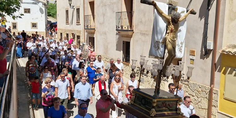 Domenech agradece la labor de los alcaldes pedáneos de Huete Domenech agradece la labor de los alcaldes pedáneos de Huete