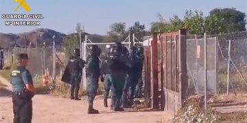 La Guardia Civil desarticula un grupo criminal dedicado al robo de motores de riego y generadores en explotaciones agrícolas en la Mancha