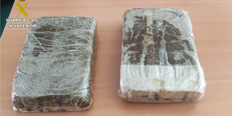 La Guardia Civil detiene a una persona por tráfico de drogas en un área de servicio de la autovía A-3
