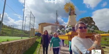 Fiestas del Pilar en Huélamo: procesión, rosco, sardina y vino