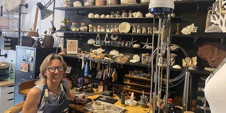 Invierte en Cuenca respalda el proyecto de la joyería Almakaia