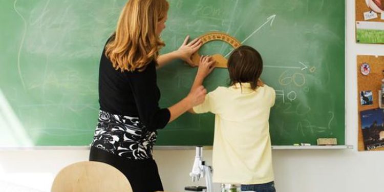 ANPE felicita a todos los docentes y reclama que se escuche al profesorado junto al reconocimiento de su labor como premisas necesarias para mejorar la enseñanza